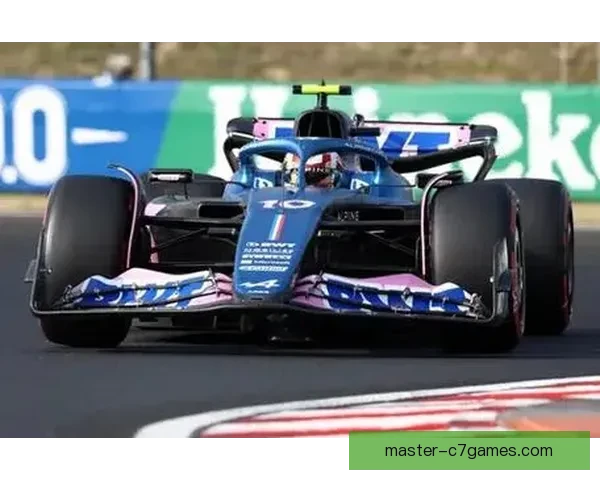 F1新赛季战况激烈 各车队战术布局和技术革新成焦点